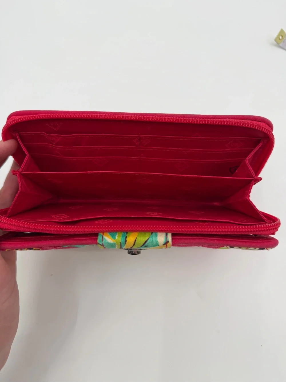 Vera Bradley Turnlock Zip Wallet Tropical Floral Red